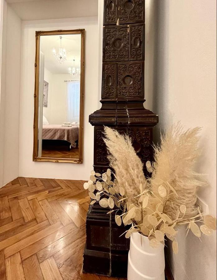 Lux Apartmans Apartment Пула Екстериор снимка