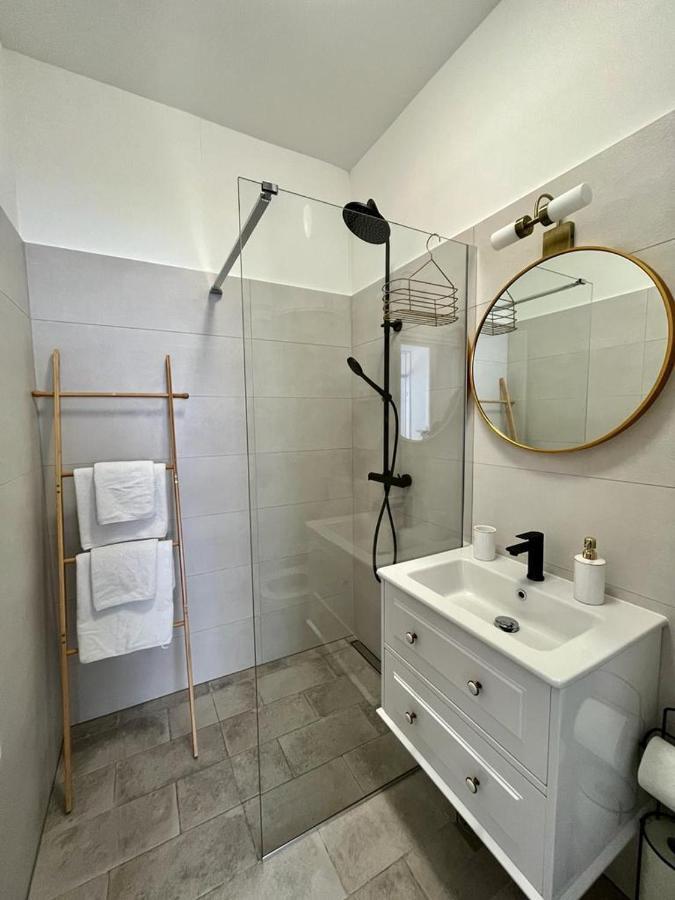 Lux Apartmans Apartment Пула Екстериор снимка