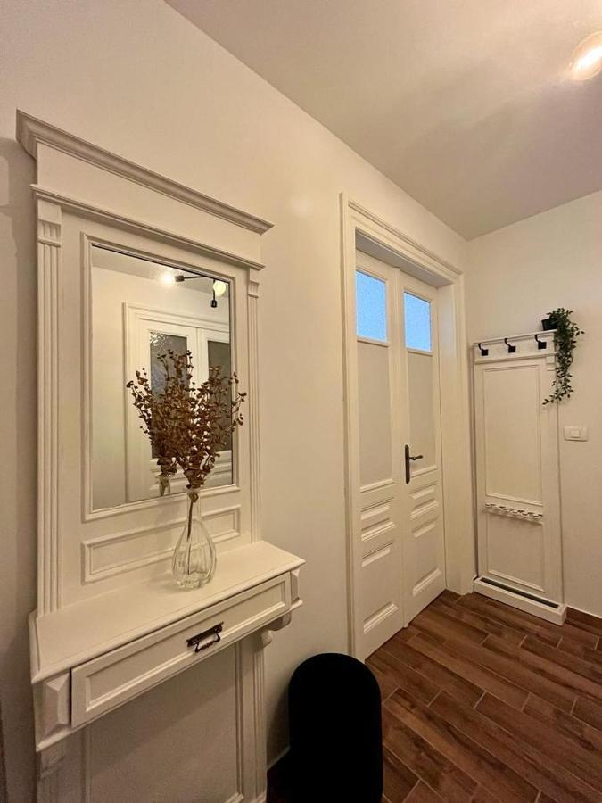 Lux Apartmans Apartment Пула Екстериор снимка