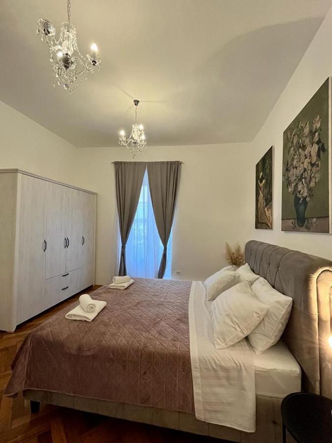 Lux Apartmans Apartment Пула Екстериор снимка