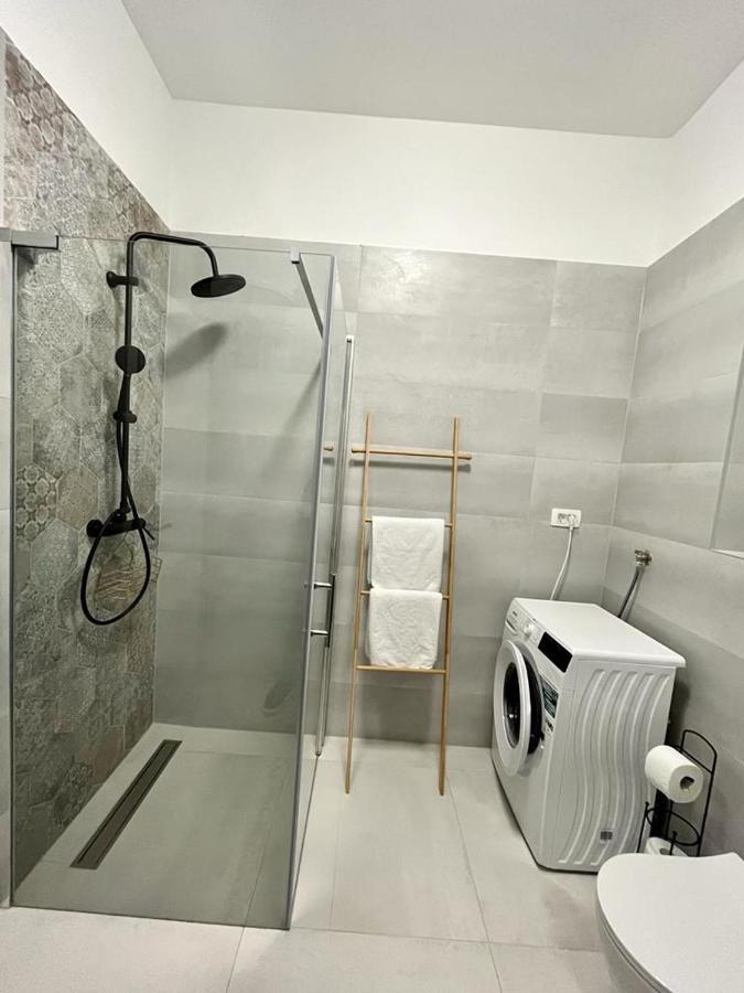 Lux Apartmans Apartment Пула Екстериор снимка